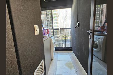 Apartamento à venda com 105m², 2 quartos e 2 vagasÁrea de Serviço