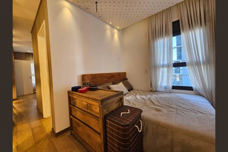 Suite de apartamento à venda com 2 quartos, 105m² em Jardim das Acacias, São Paulo