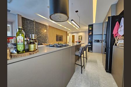 Apartamento à venda com 105m², 2 quartos e 2 vagasCozinha