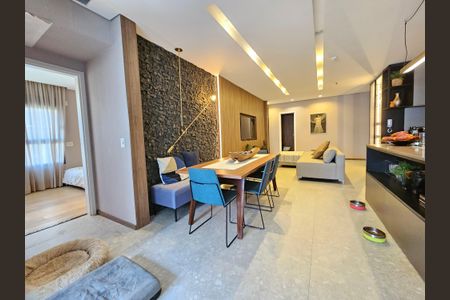 Apartamento à venda com 105m², 2 quartos e 2 vagasSala