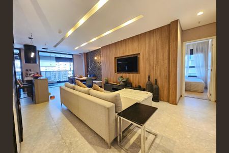 Apartamento à venda com 105m², 2 quartos e 2 vagasSala