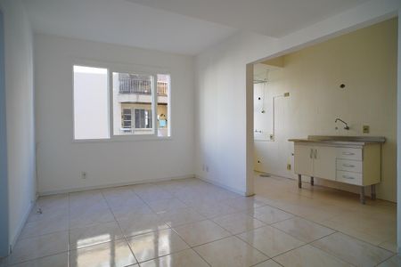 Sala  de apartamento à venda com 2 quartos, 42m² em Floresta, Porto Alegre