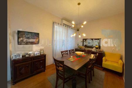 Casa à venda com 6 quartos, 412m² em Vila Valqueire, Rio de Janeiro