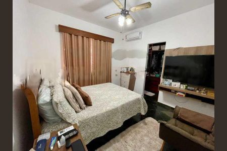 Casa à venda com 6 quartos, 412m² em Vila Valqueire, Rio de Janeiro