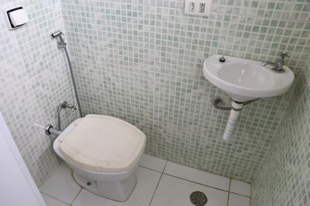 Apartamento à venda com 55m², 2 quartos e 1 vagaBanheiro 2