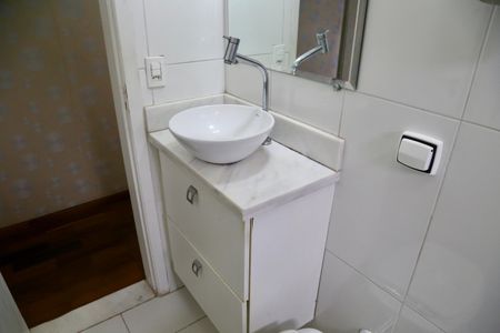 Apartamento à venda com 55m², 2 quartos e 1 vagaBanheiro 1