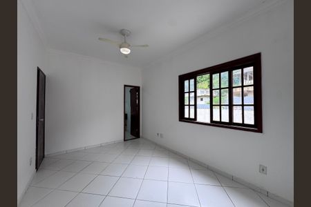 Casa para alugar com 200m², 4 quartos e 3 vagasSuíte 3