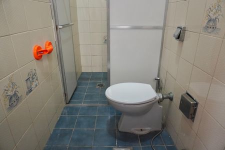 Casa à venda com 250m², 6 quartos e 5 vagasSuíte 1 - Banheiro (Casa)