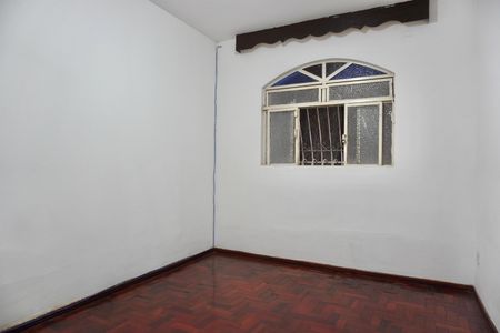 Casa à venda com 250m², 6 quartos e 5 vagasQuarto 1 (Casa)