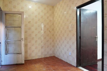Casa à venda com 250m², 6 quartos e 5 vagasCozinha (Casa)