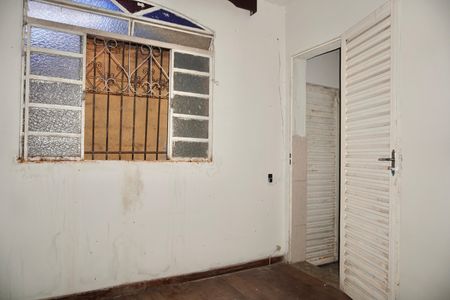 Casa à venda com 250m², 6 quartos e 5 vagasQuarto (Barracão)