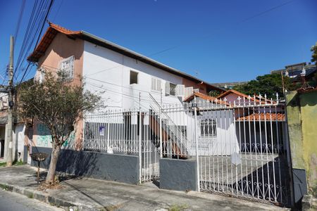 Casa à venda com 250m², 6 quartos e 5 vagasFachada 