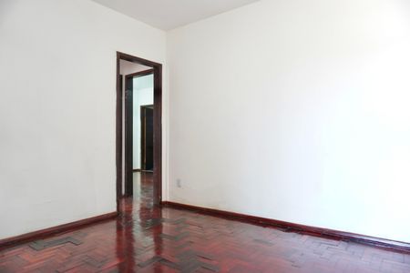 Sala 1 (Casa) de casa à venda com 6 quartos, 250m² em Ipê, Belo Horizonte
