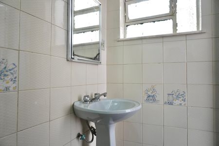 Casa à venda com 250m², 6 quartos e 5 vagasSuíte 1 - Banheiro (Casa)