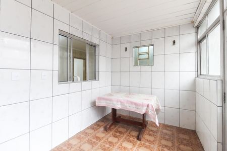 Casa para alugar com 126m², 2 quartos e 1 vagaÁrea