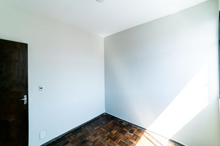 Apartamento à venda com 70m², 3 quartos e 1 vagaQuarto 2