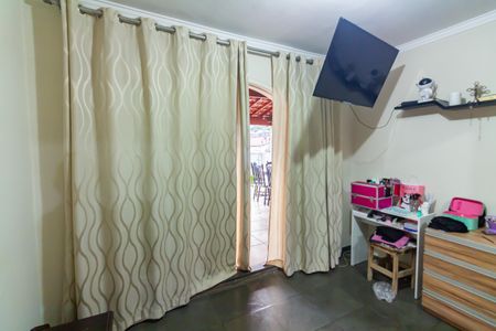 Casa à venda com 206m², 4 quartos e 2 vagasQuarto 2