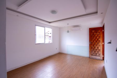 Sala de apartamento para alugar com 2 quartos, 67m² em Trindade, São Gonçalo