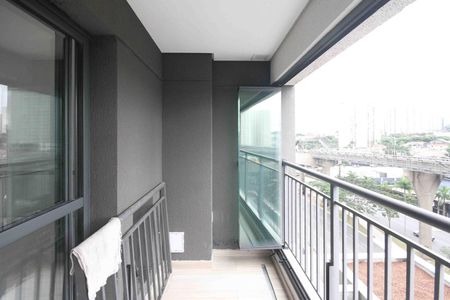 Apartamento para alugar com 28m², 1 quarto e sem vaga Apartamento para alugar com 28m², 1 quarto e sem vagaVaranda do Studio