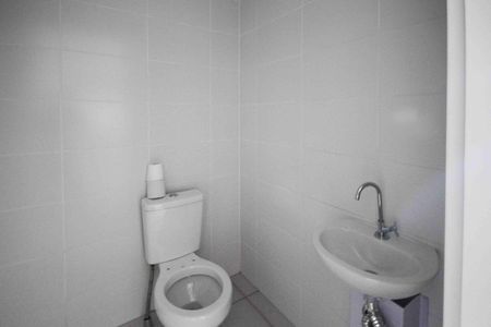 Apartamento para alugar com 28m², 1 quarto e sem vaga Apartamento para alugar com 28m², 1 quarto e sem vagaBanheiro social