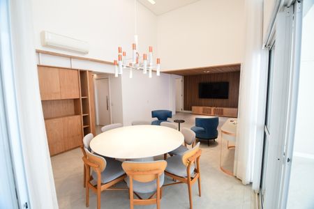 Apartamento para alugar com 188m², 3 quartos e 3 vagasSala