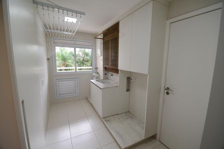 Apartamento para alugar com 188m², 3 quartos e 3 vagasÁrea de Serviço