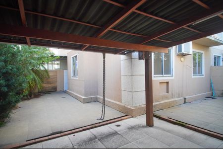 Apartamento para alugar com 64m², 2 quartos e 1 vagaQuintal