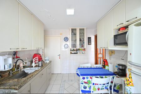 Apartamento para alugar com 73m², 3 quartos e 2 vagasCozinha