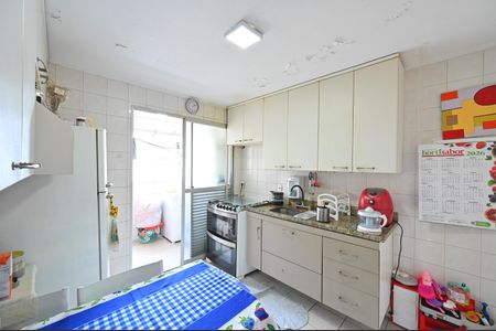 Apartamento para alugar com 73m², 3 quartos e 2 vagasCozinha