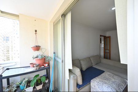 Apartamento para alugar com 73m², 3 quartos e 2 vagasVaranda