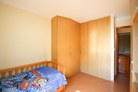 Apartamento para alugar com 105m², 3 quartos e 1 vaga Apartamento para alugar com 105m², 3 quartos e 1 vagaQuarto