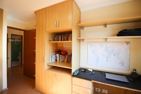 Apartamento para alugar com 105m², 3 quartos e 1 vaga Apartamento para alugar com 105m², 3 quartos e 1 vagaQuarto