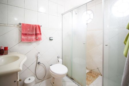 Apartamento para alugar com 105m², 3 quartos e 1 vaga Apartamento para alugar com 105m², 3 quartos e 1 vagaBanheiro da Suíte
