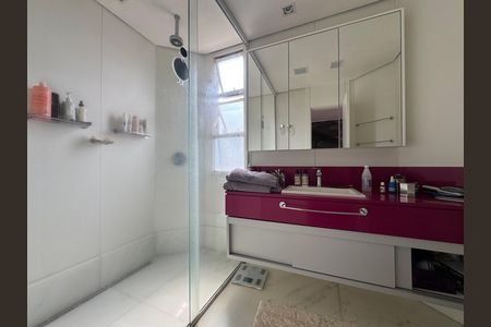 Apartamento à venda com 197m², 4 quartos e 4 vagas