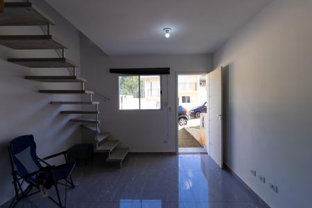 Casa de condomínio para alugar com 80m², 2 quartos e 1 vagaSala