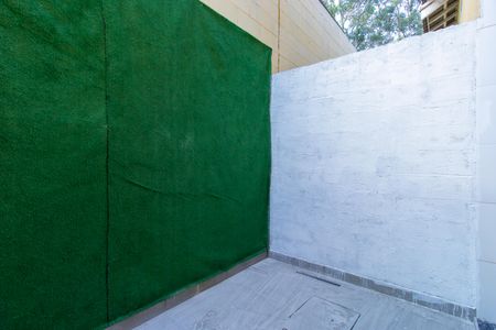Casa de condomínio para alugar com 80m², 2 quartos e 1 vagaQuintal dos fundos