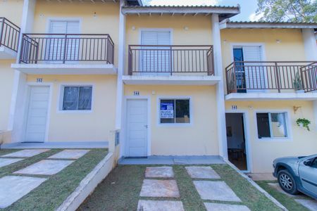 Casa de condomínio para alugar com 80m², 2 quartos e 1 vagaFachada