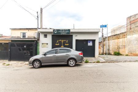Casa para alugar com 140m², 2 quartos e 1 vagaFachada + Placa