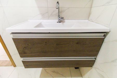 Casa para alugar com 140m², 2 quartos e 1 vaga Casa para alugar com 140m², 2 quartos e 1 vagaBanheiro