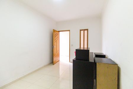 Sala de casa para alugar com 2 quartos, 140m² em Itaquera, São Paulo