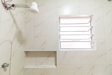 Casa para alugar com 140m², 2 quartos e 1 vaga Casa para alugar com 140m², 2 quartos e 1 vagaBanheiro