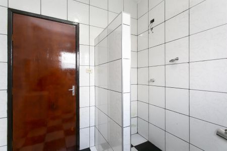 Casa para alugar com 90m², 3 quartos e 2 vagasBanheiro social