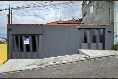 Casa para alugar com 90m², 3 quartos e 2 vagasFachada 