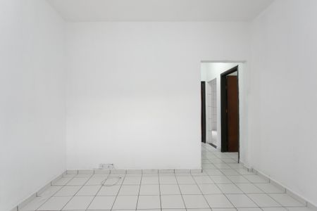 Casa para alugar com 90m², 3 quartos e 2 vagasSala