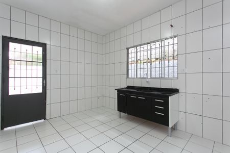 Casa para alugar com 90m², 3 quartos e 2 vagasCozinha 