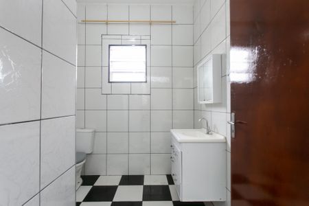 Casa para alugar com 90m², 3 quartos e 2 vagasBanheiro social