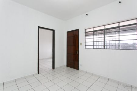 Casa para alugar com 90m², 3 quartos e 2 vagasSala