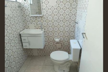 Banheiro de casa para alugar com 1 quarto, 45m² em Jardim Flor da Montanha, Guarulhos