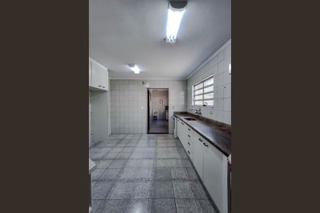 Casa à venda com 197m², 4 quartos e 4 vagasCozinha