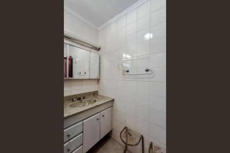 Casa à venda com 197m², 4 quartos e 4 vagasBanheiro